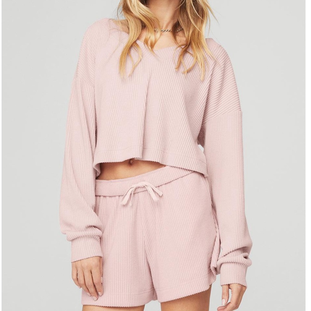 Alo Muse V-Neck Top - Pink